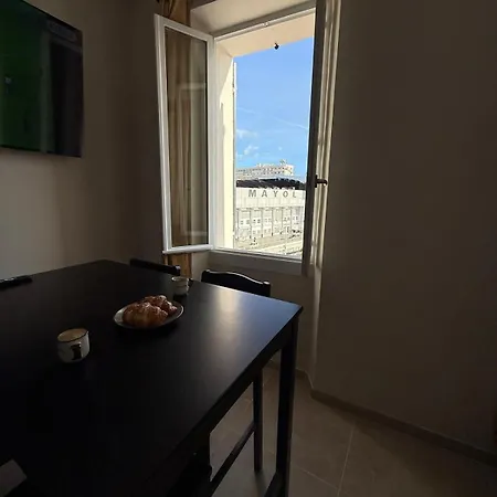 شقة Renovated T3 Le Port De تولون
