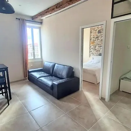 Renovated T3 Le Port De